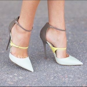 Jimmy Choo Sunday Pump • 37 1/2